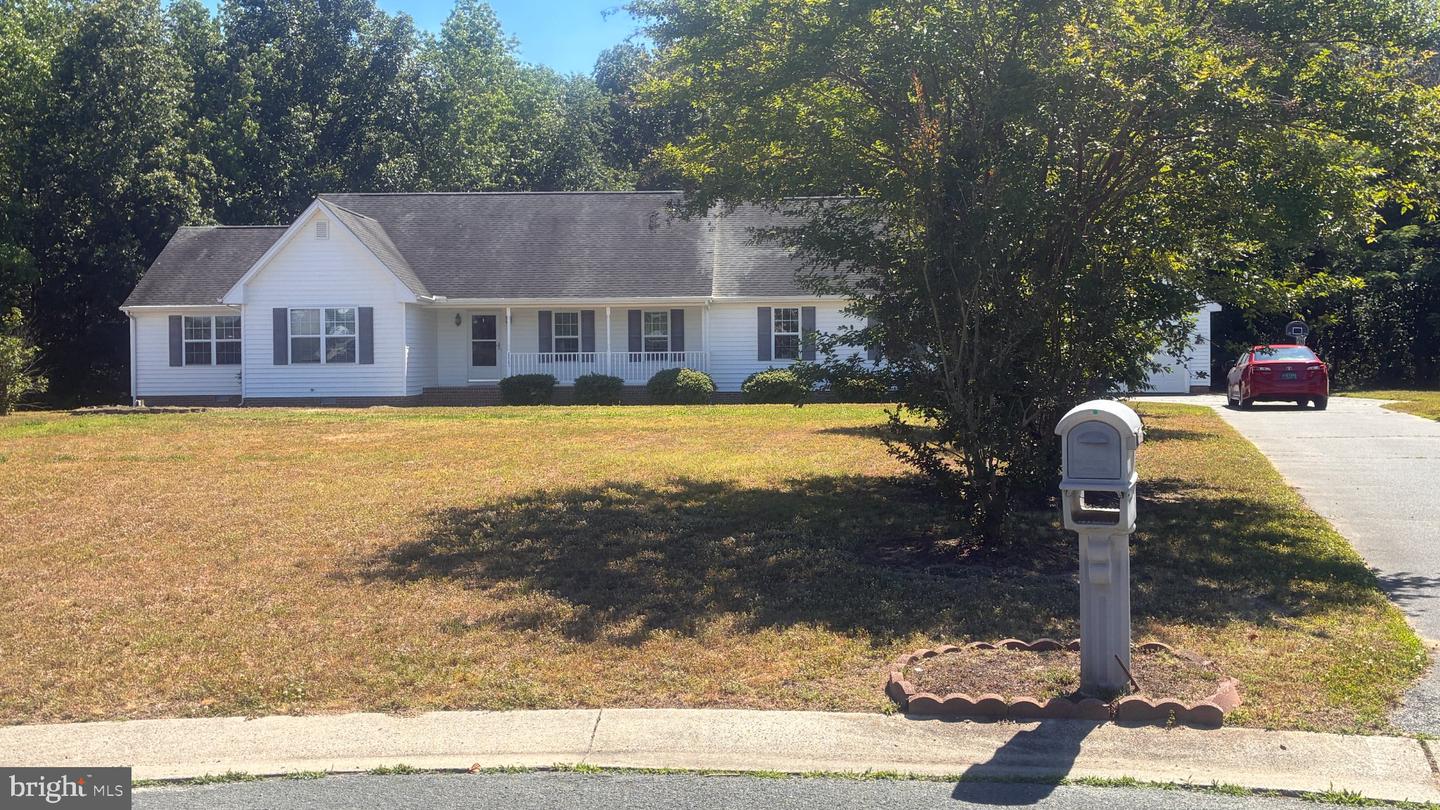 25751 Grist Mill Dr Property Photo 1