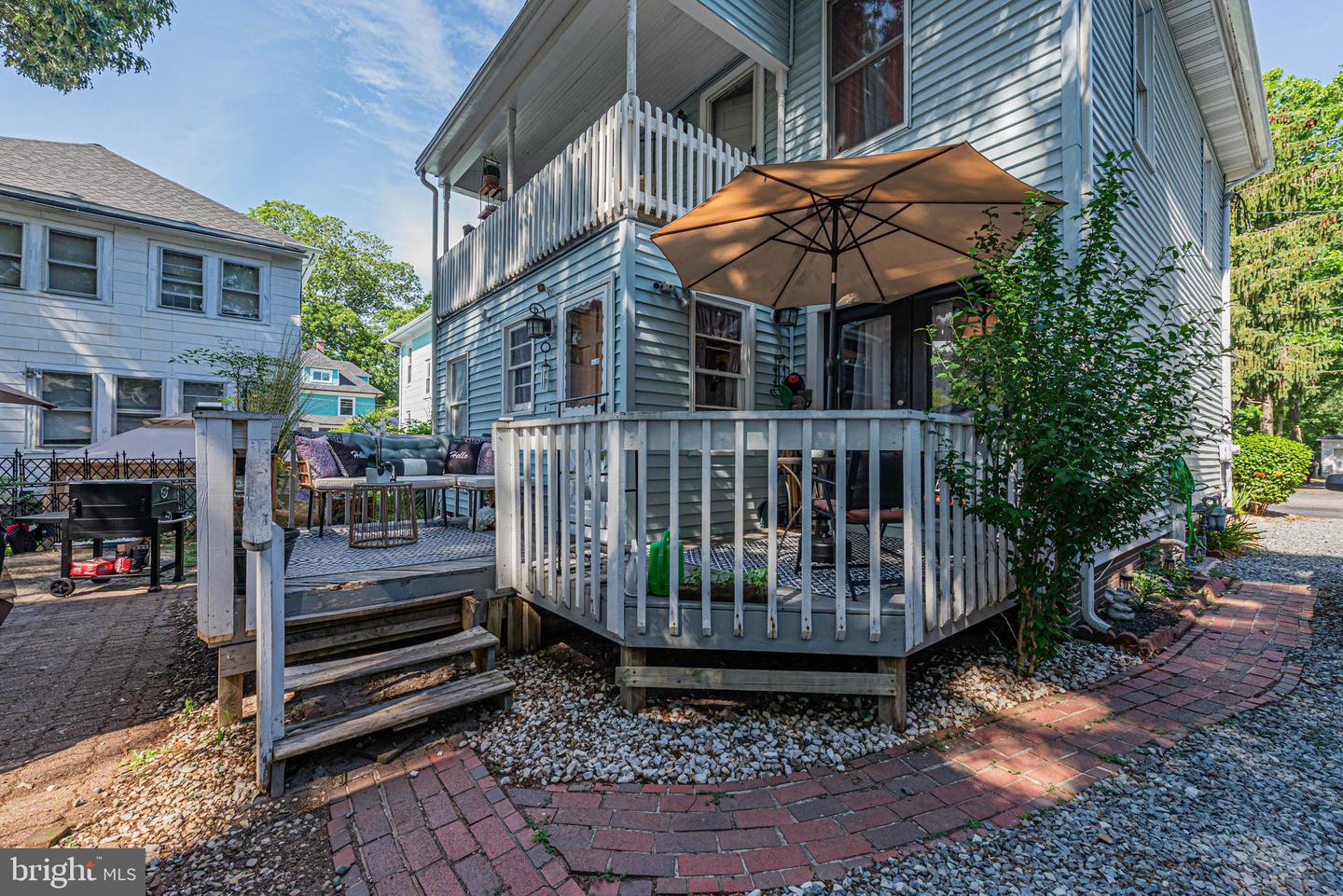 726 Smith St Property Photo 3