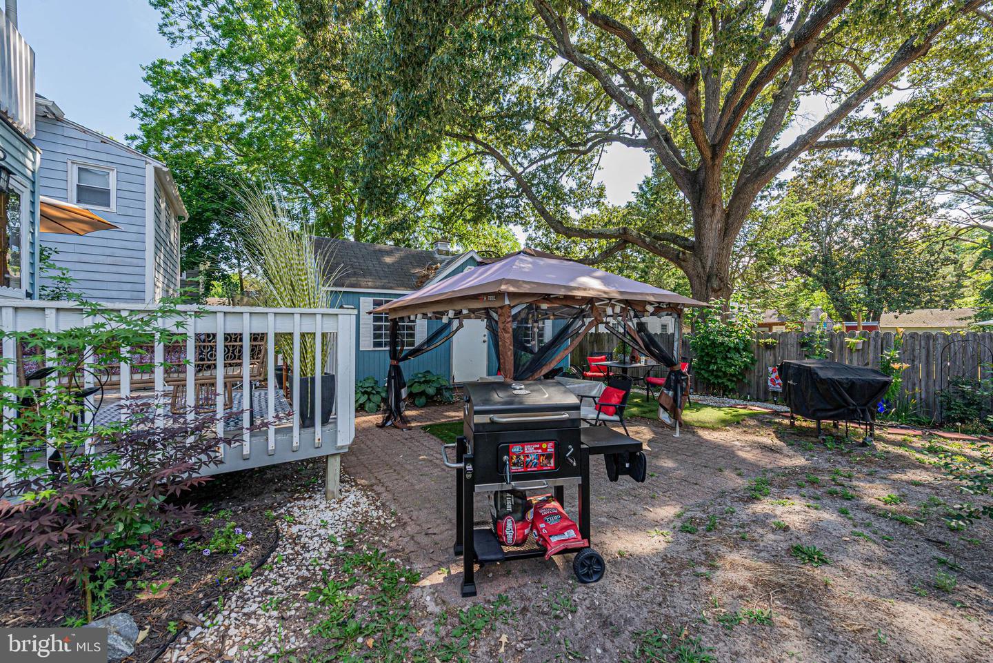 726 Smith St Property Photo 28