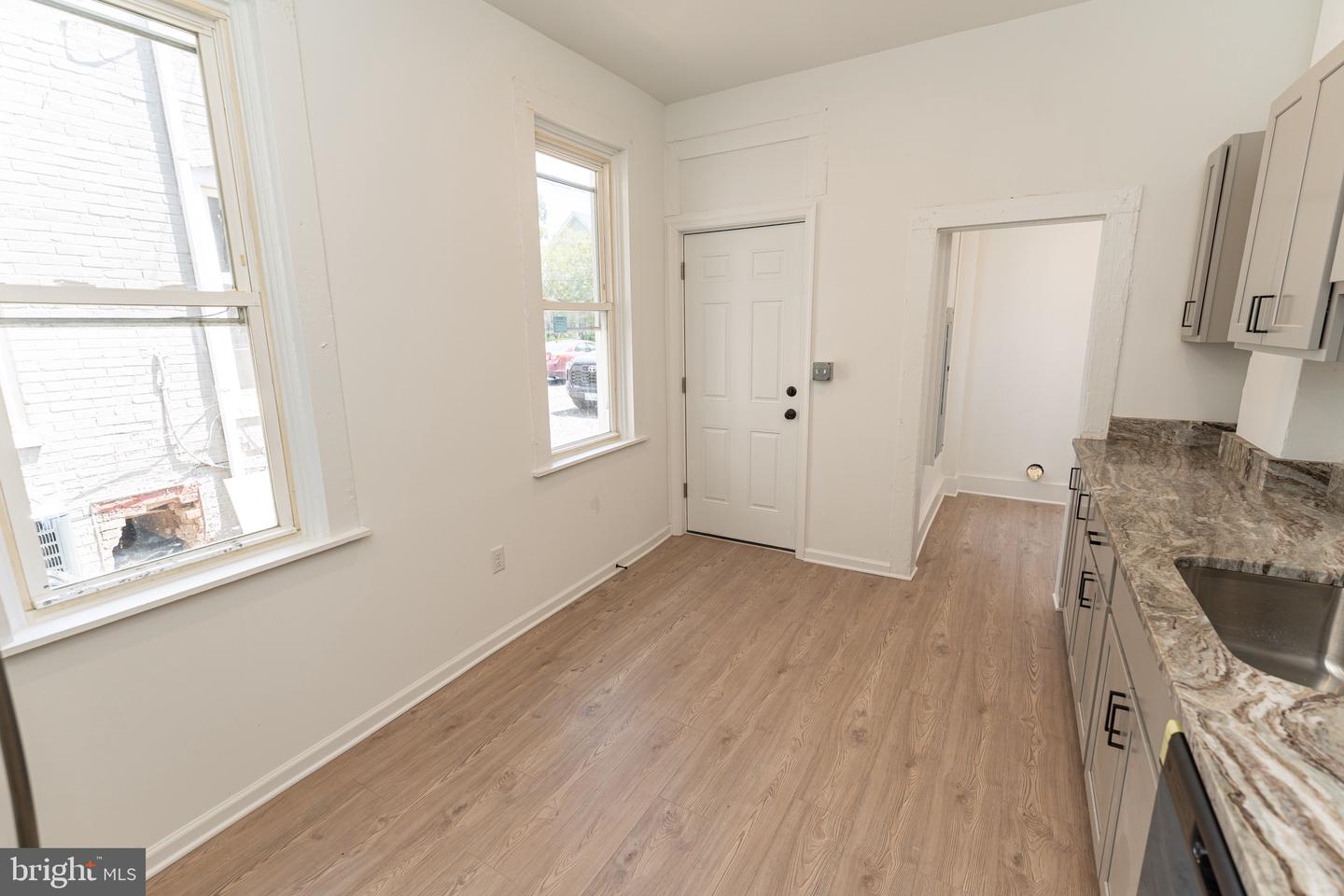 208 S Pennsylvania Ave Property Photo 16