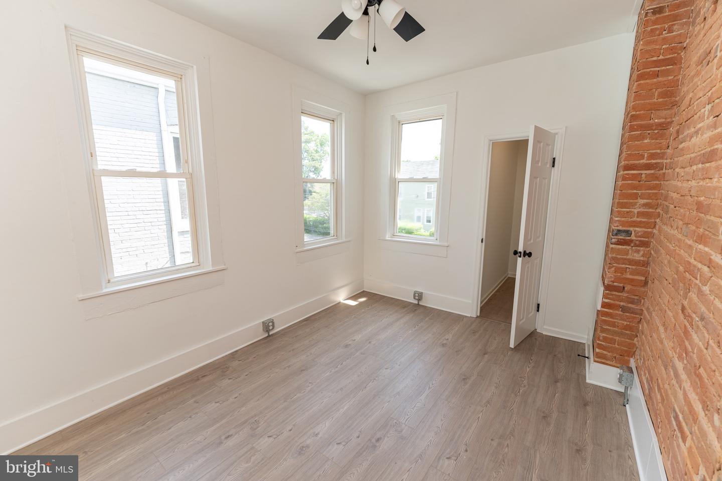 208 S Pennsylvania Ave Property Photo 25