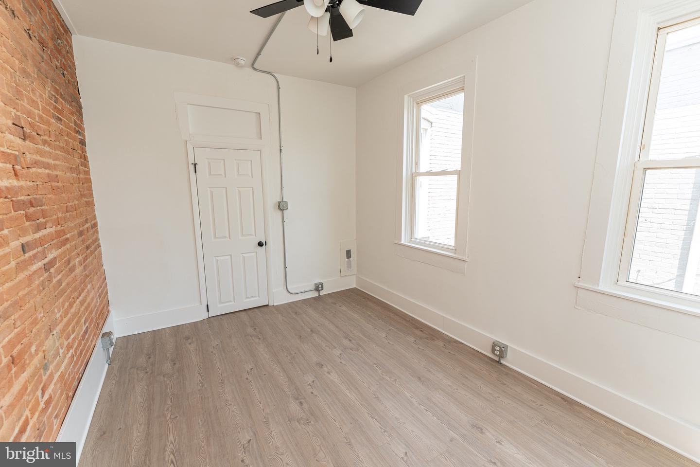 208 S Pennsylvania Ave Property Photo 26
