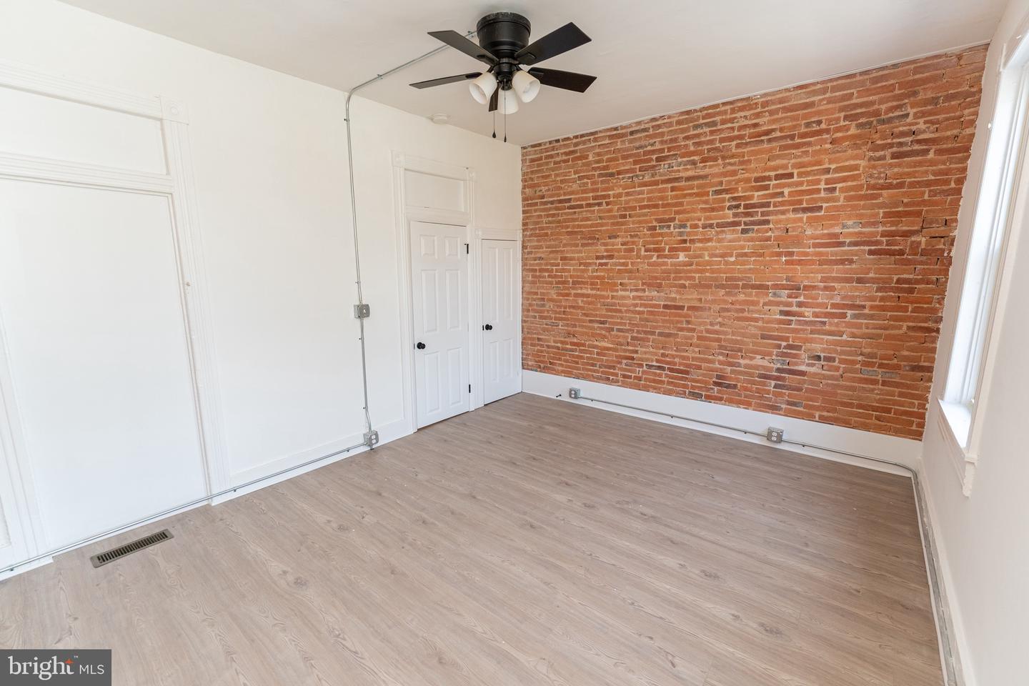 208 S Pennsylvania Ave Property Photo 30
