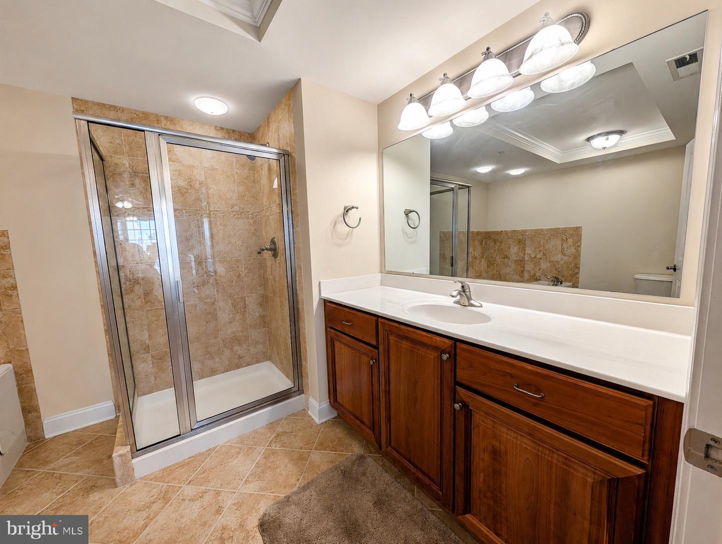 530 Riverside Dr #405 Property Photo 25