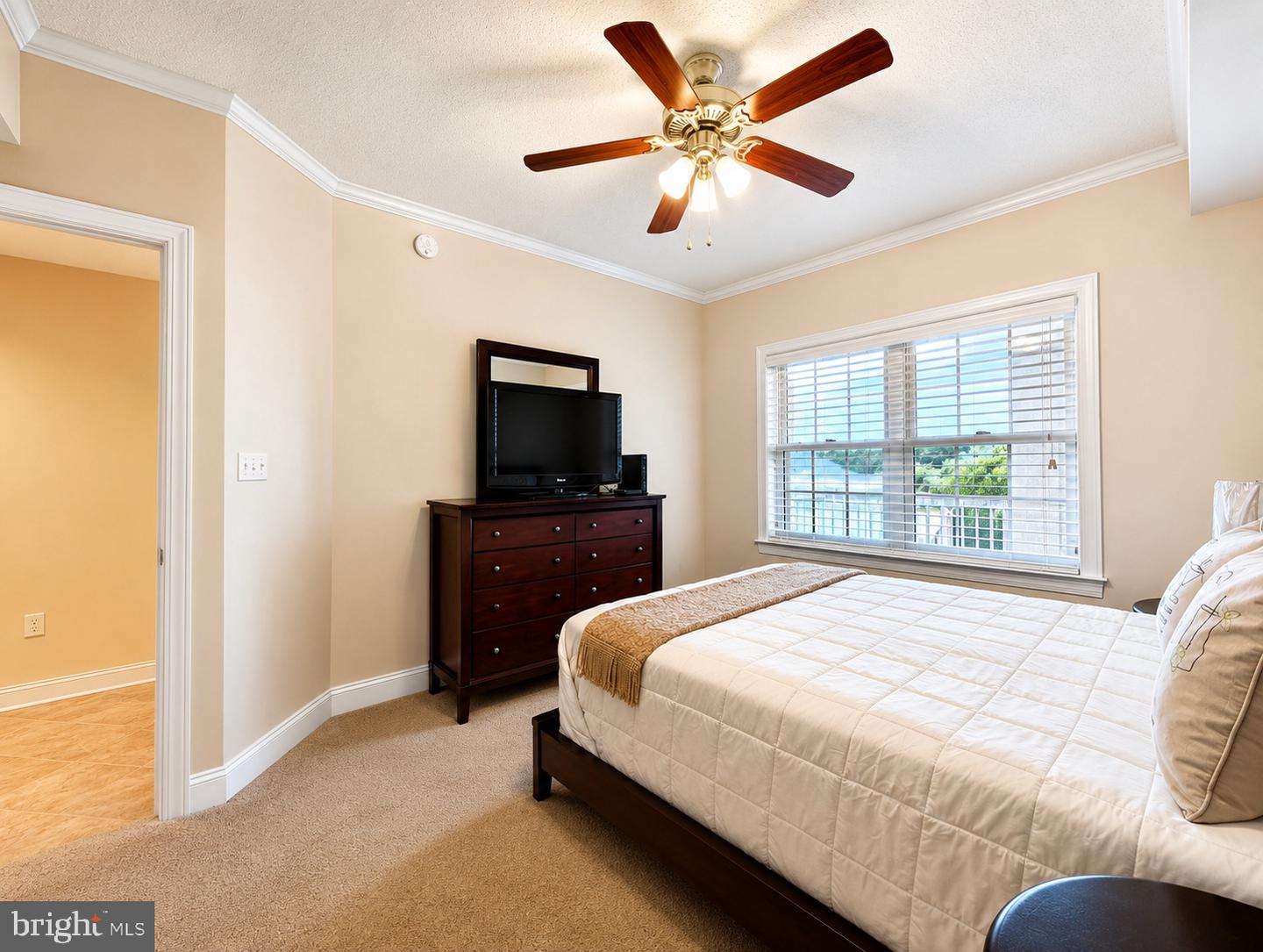 530 Riverside Dr #405 Property Photo 28