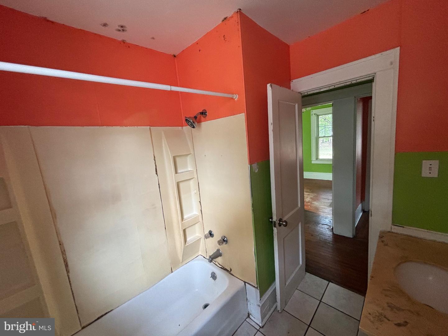 604 Light St Property Photo 18