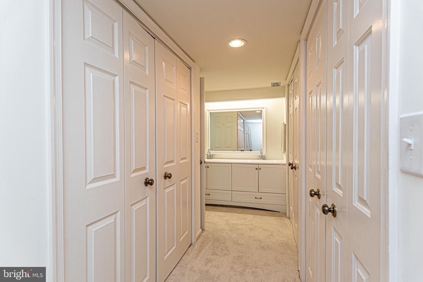 227 Canal Park Dr #301 Property Photo 22
