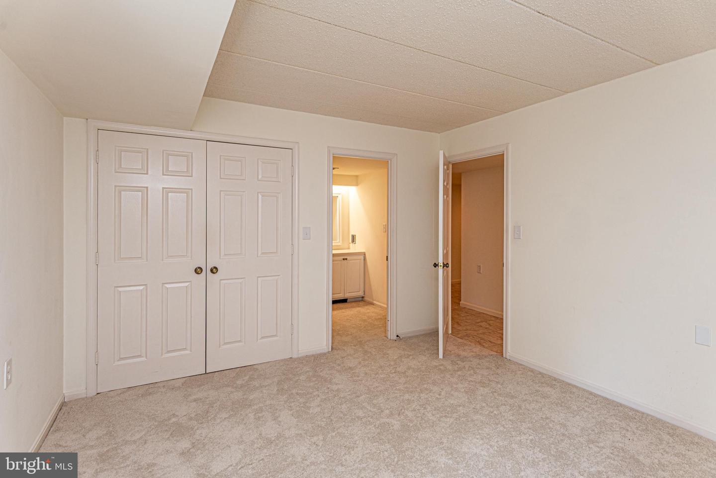 227 Canal Park Dr #301 Property Photo 26