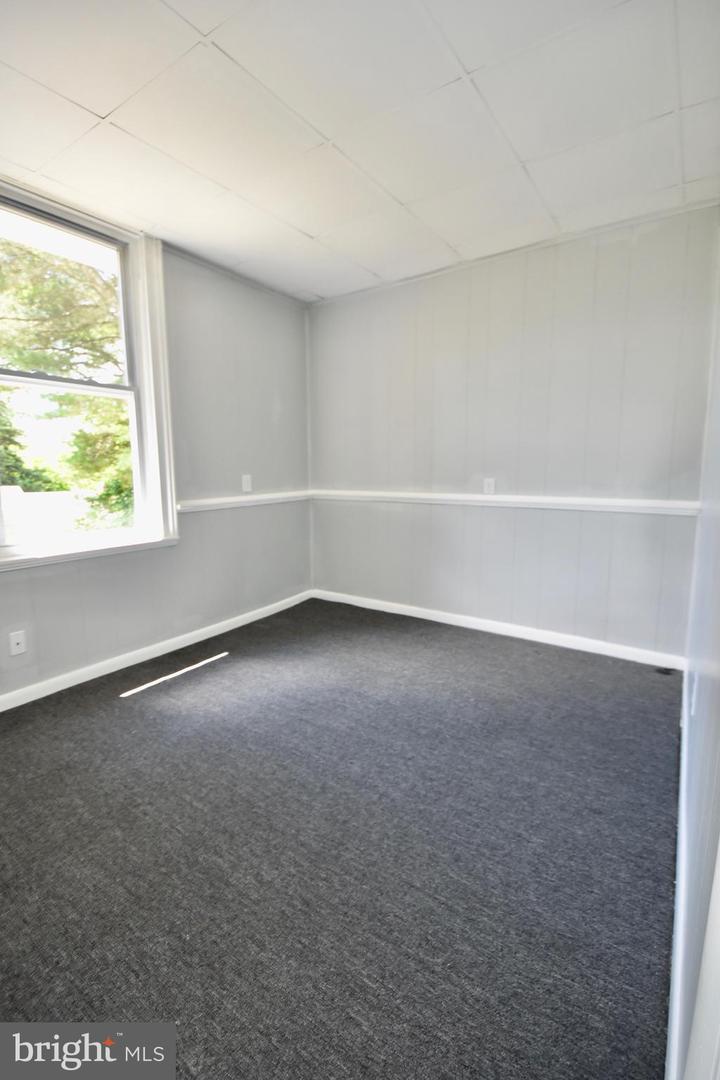 600 Main Street Property Photo 28