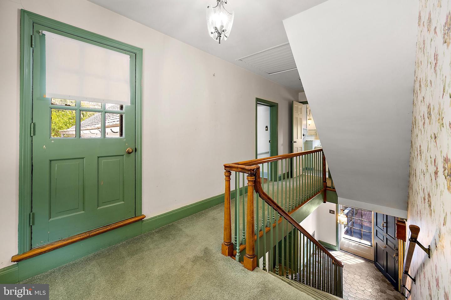 609 N Pinehurst Ave Property Photo 32