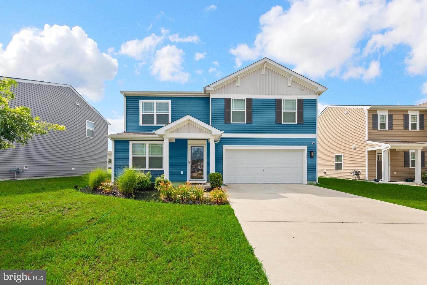 328 COTTONWOOD DR