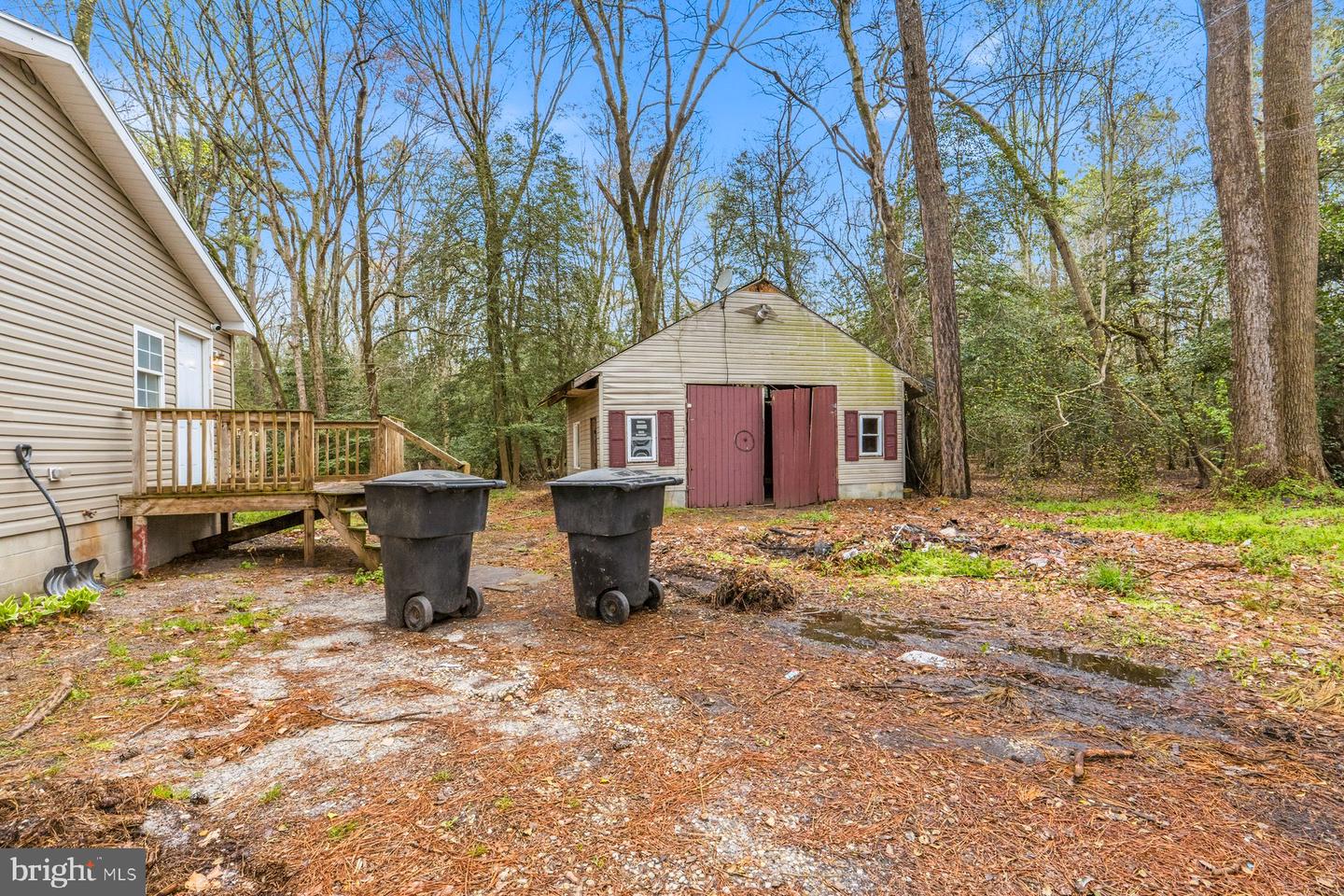 8434 Hurleys Neck Rd Property Photo 2