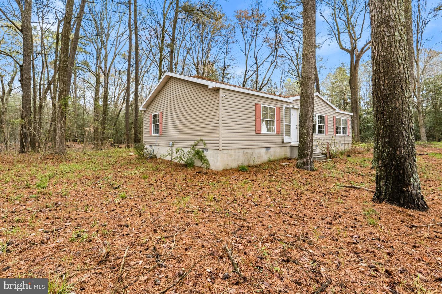 8434 Hurleys Neck Rd Property Photo 4