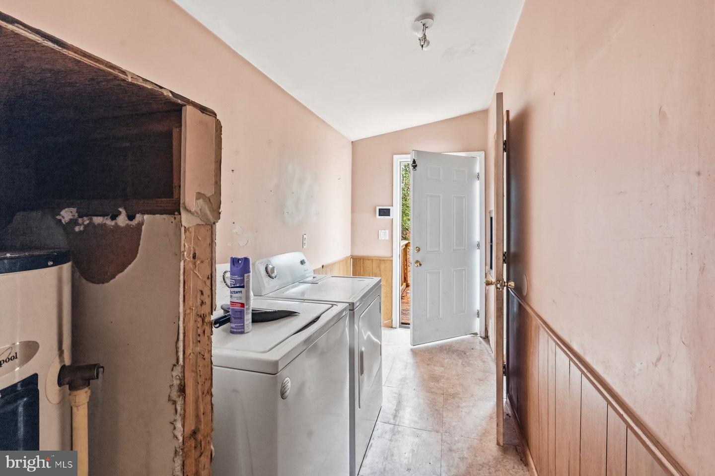 8434 Hurleys Neck Rd Property Photo 9