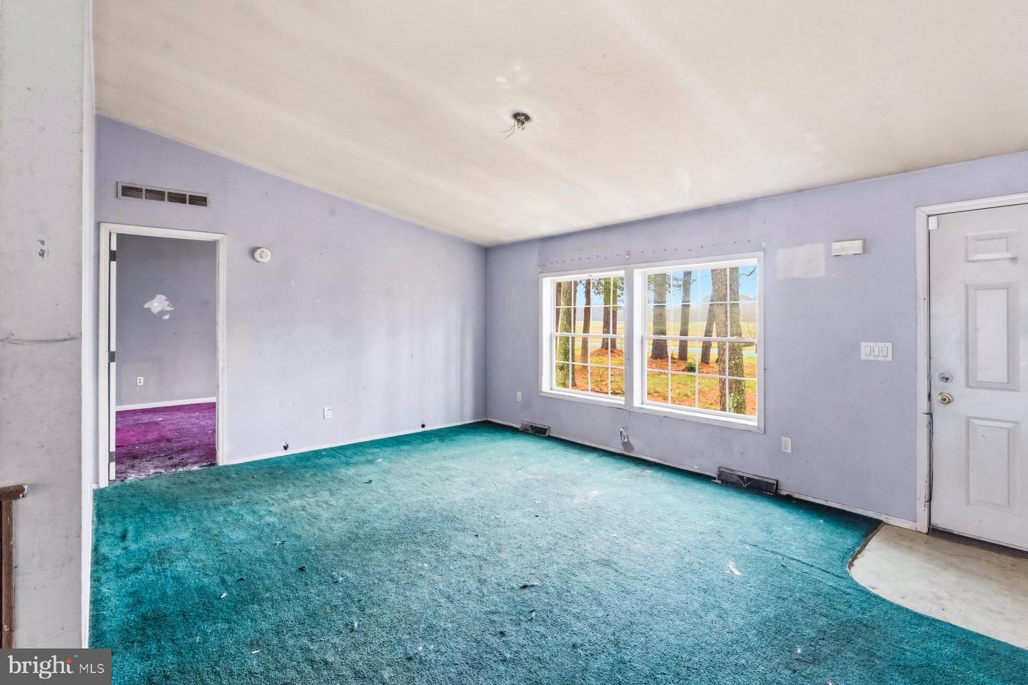 8434 Hurleys Neck Rd Property Photo 11