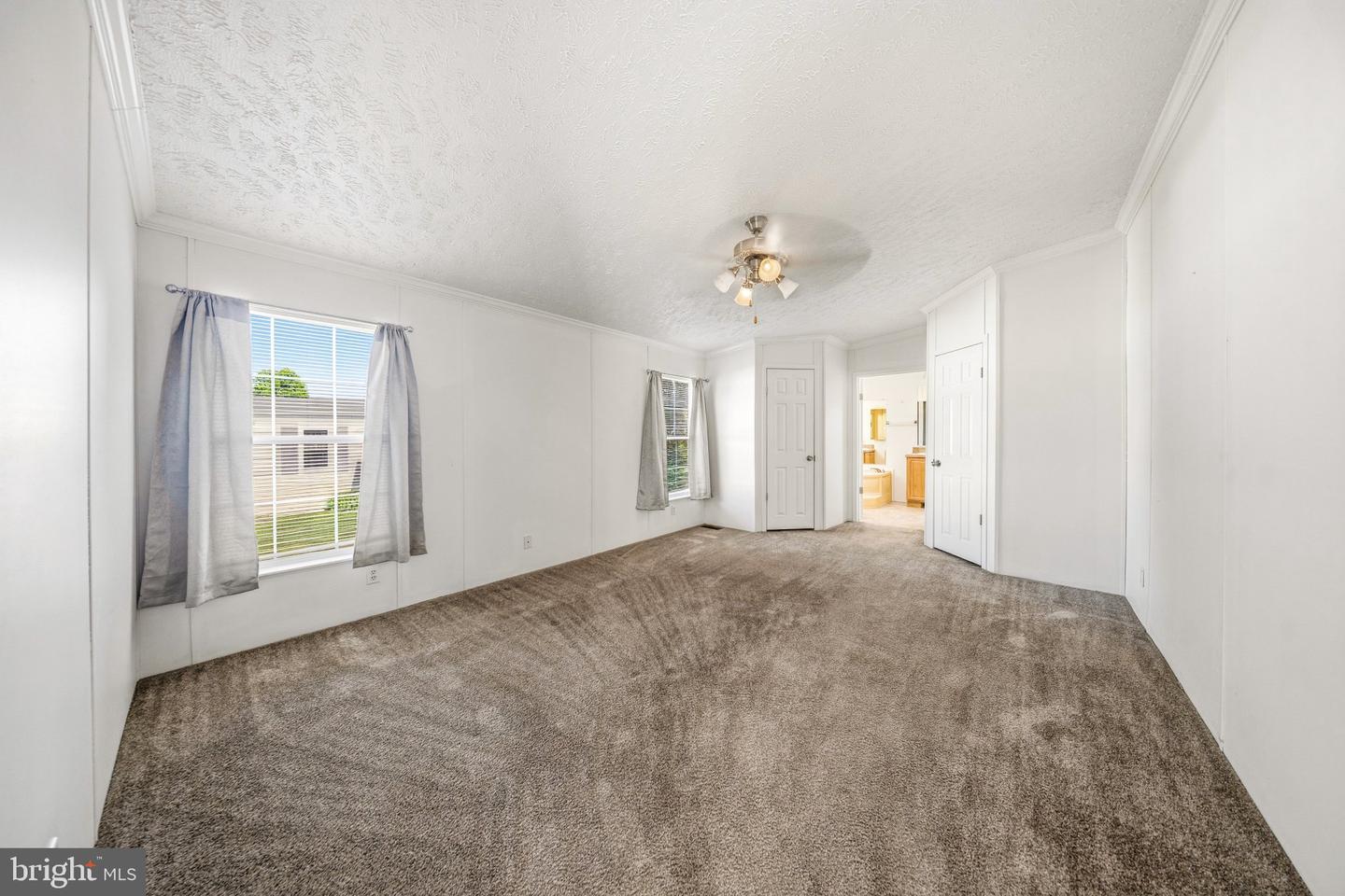 35087 Sunrise Ct Property Photo 6