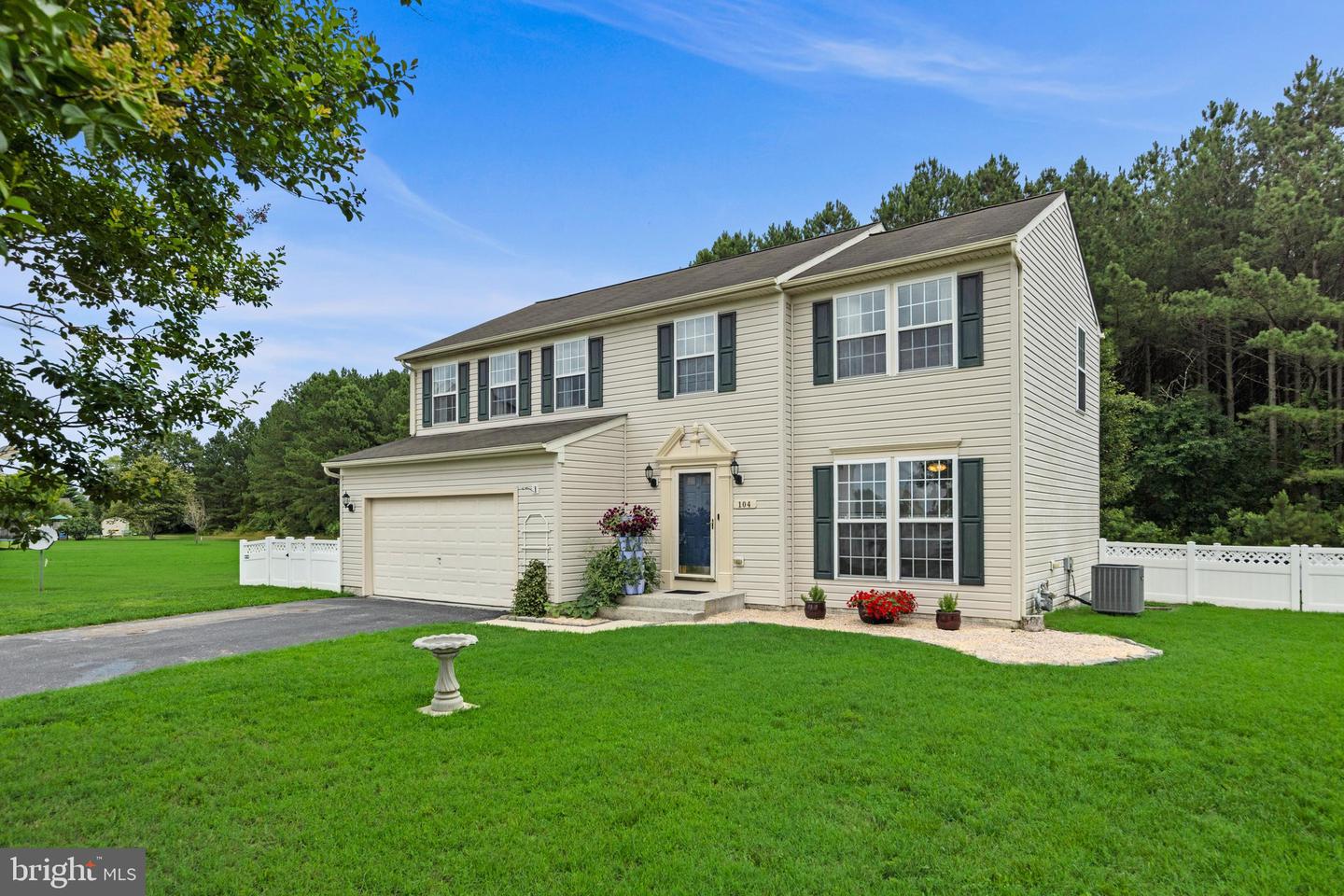 104 Pimlico Dr Property Photo 1