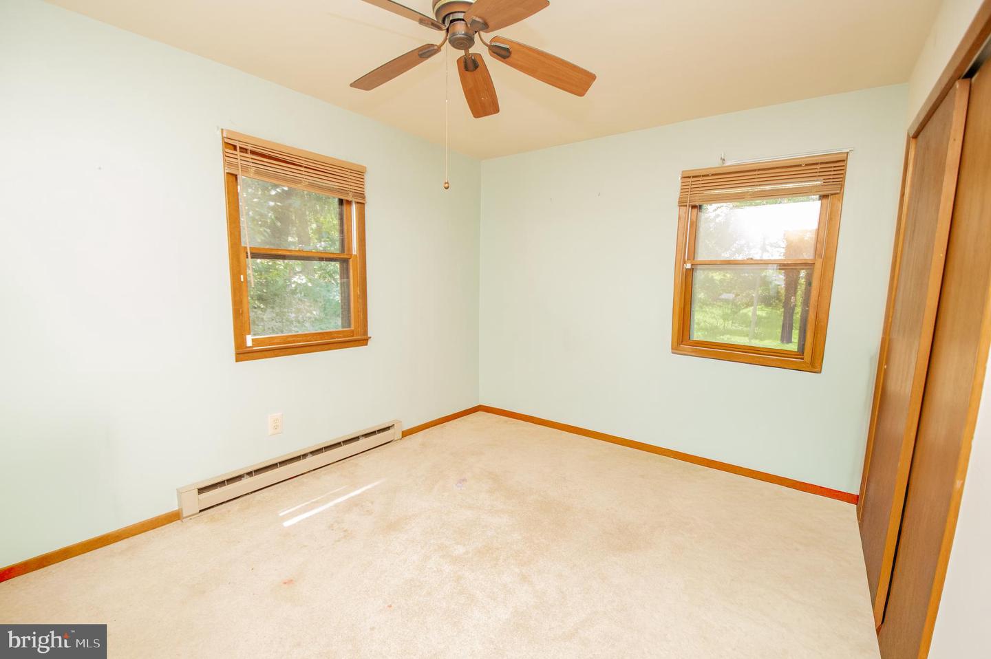 352 Carey Ave Property Photo 11