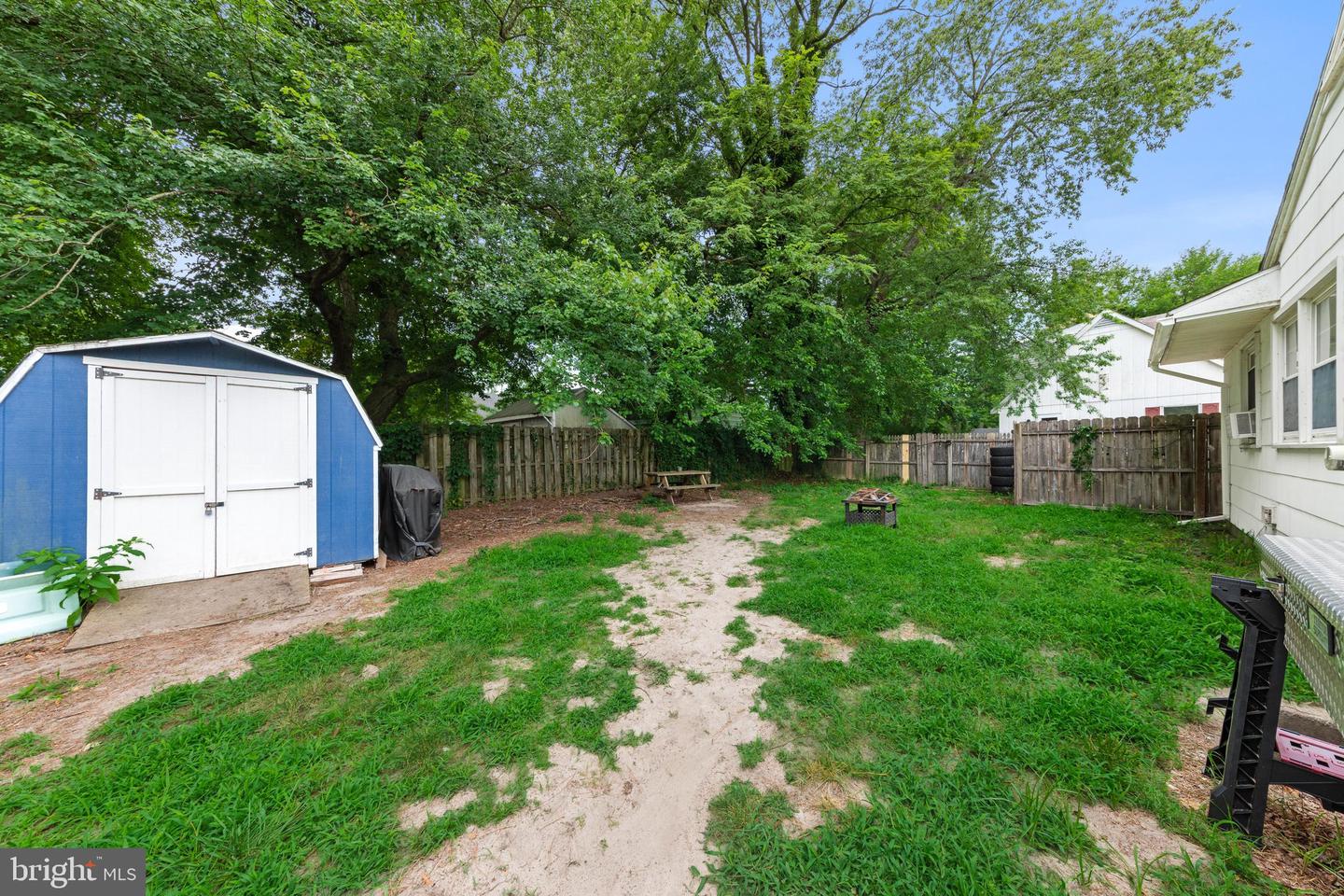 824 Springfield Cir Property Photo 32