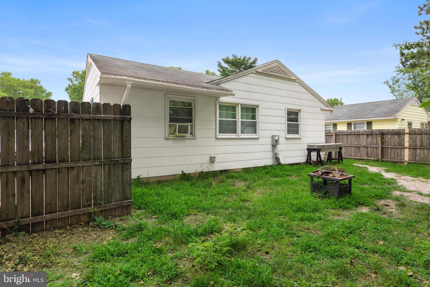 824 Springfield Cir Property Photo 33