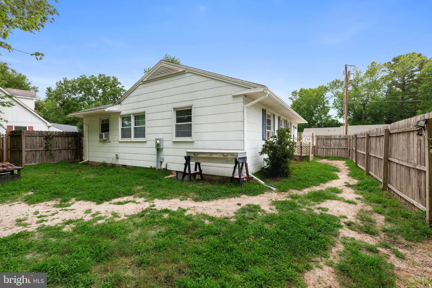 824 Springfield Cir Property Photo 35