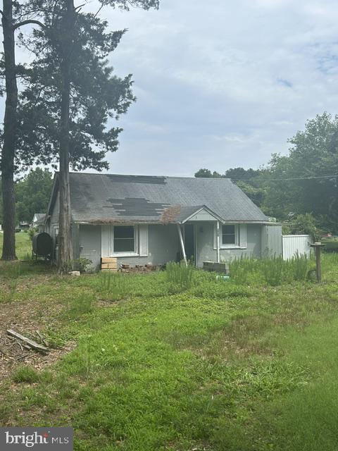 907 CHIPPEWA BLVD Property Photo 1