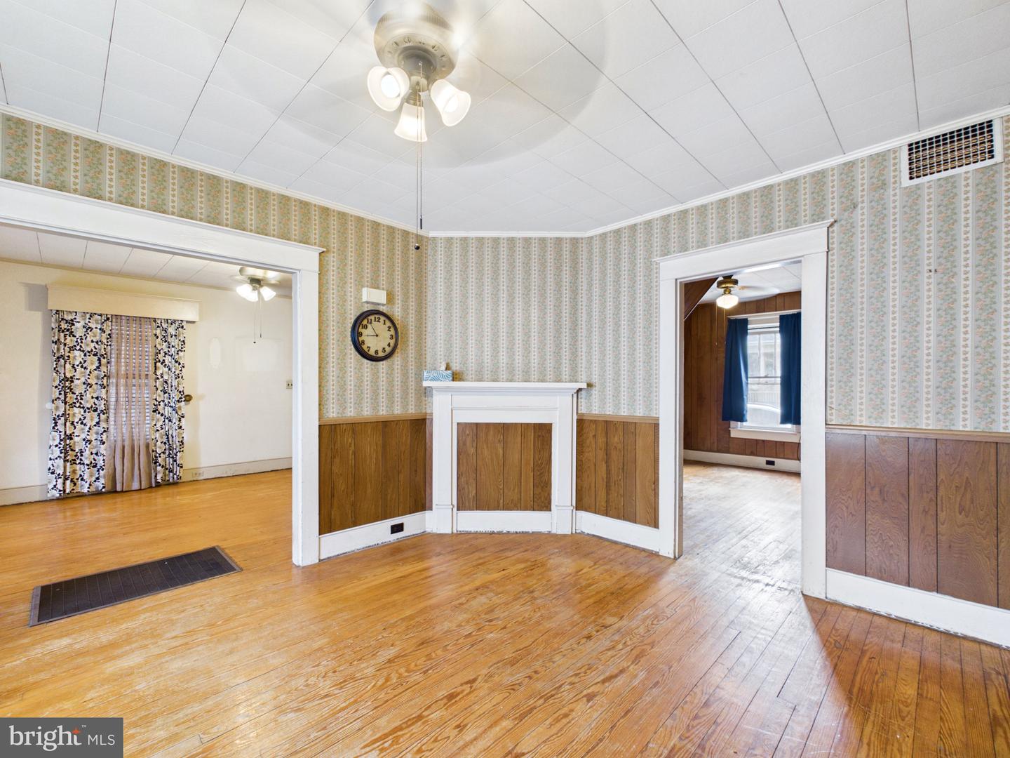 310 Lillian St Property Photo 16