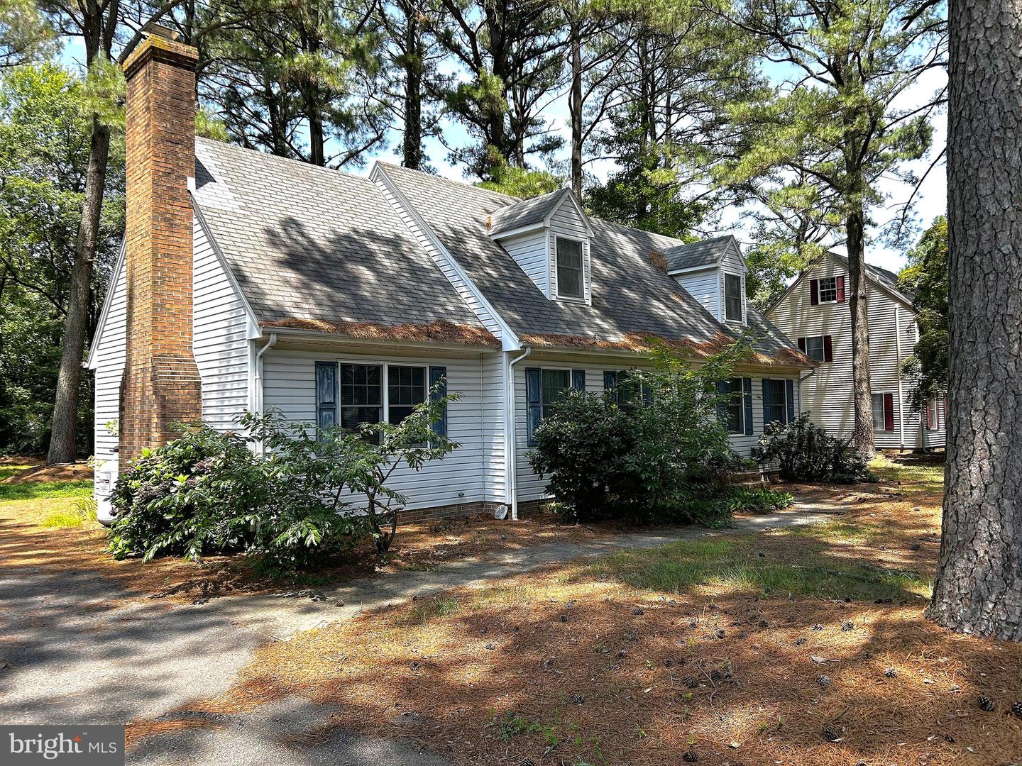 1716 W Clear Lake Dr Property Photo 2