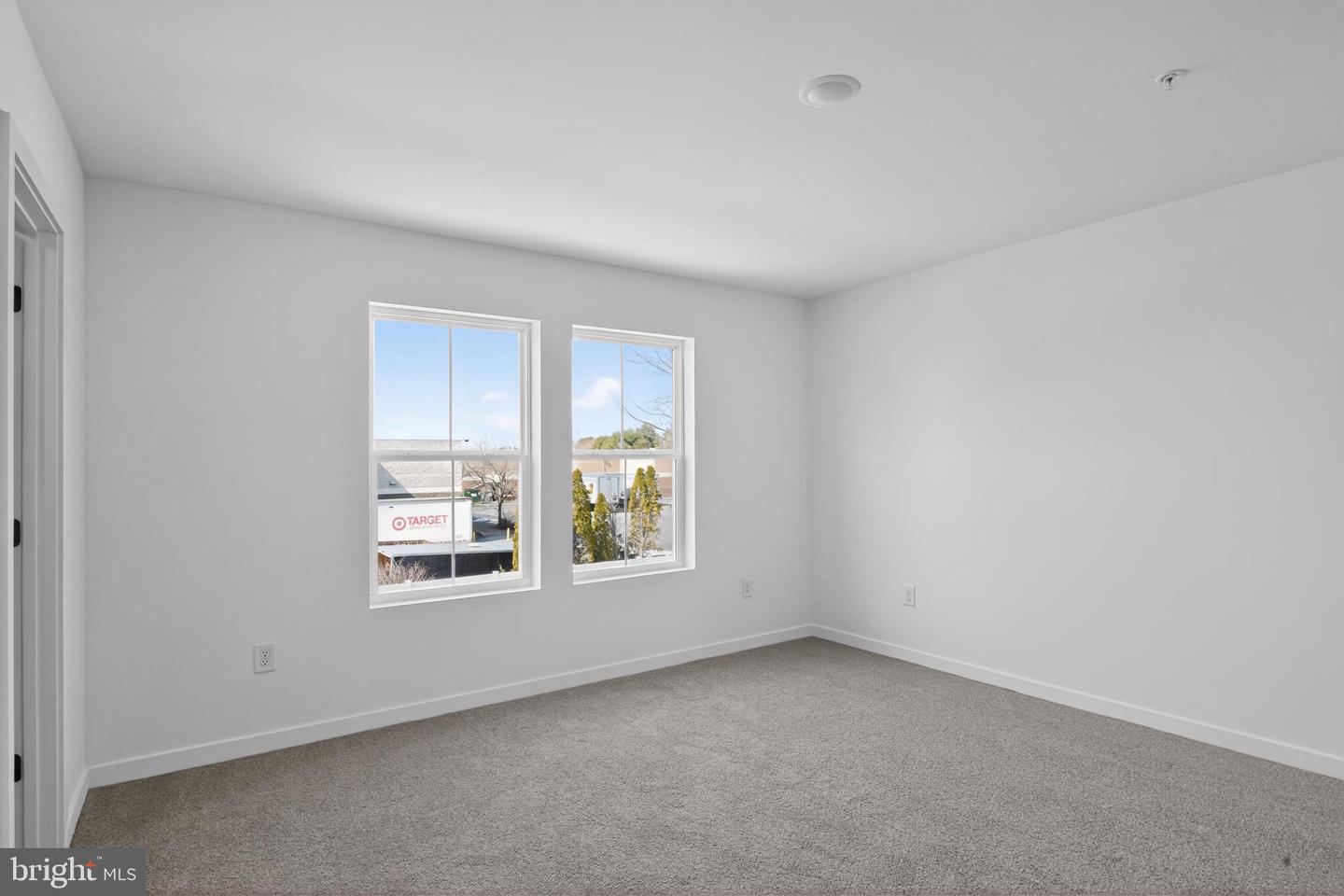 306 Clement Loop Property Photo 15