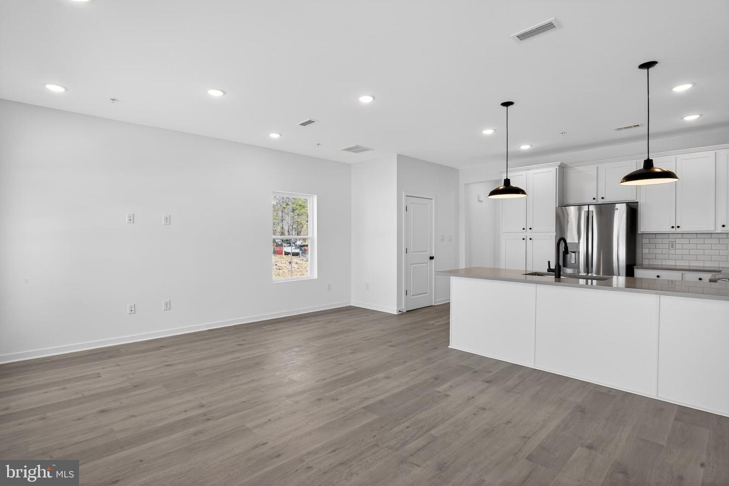 306 Clement Loop Property Photo 20