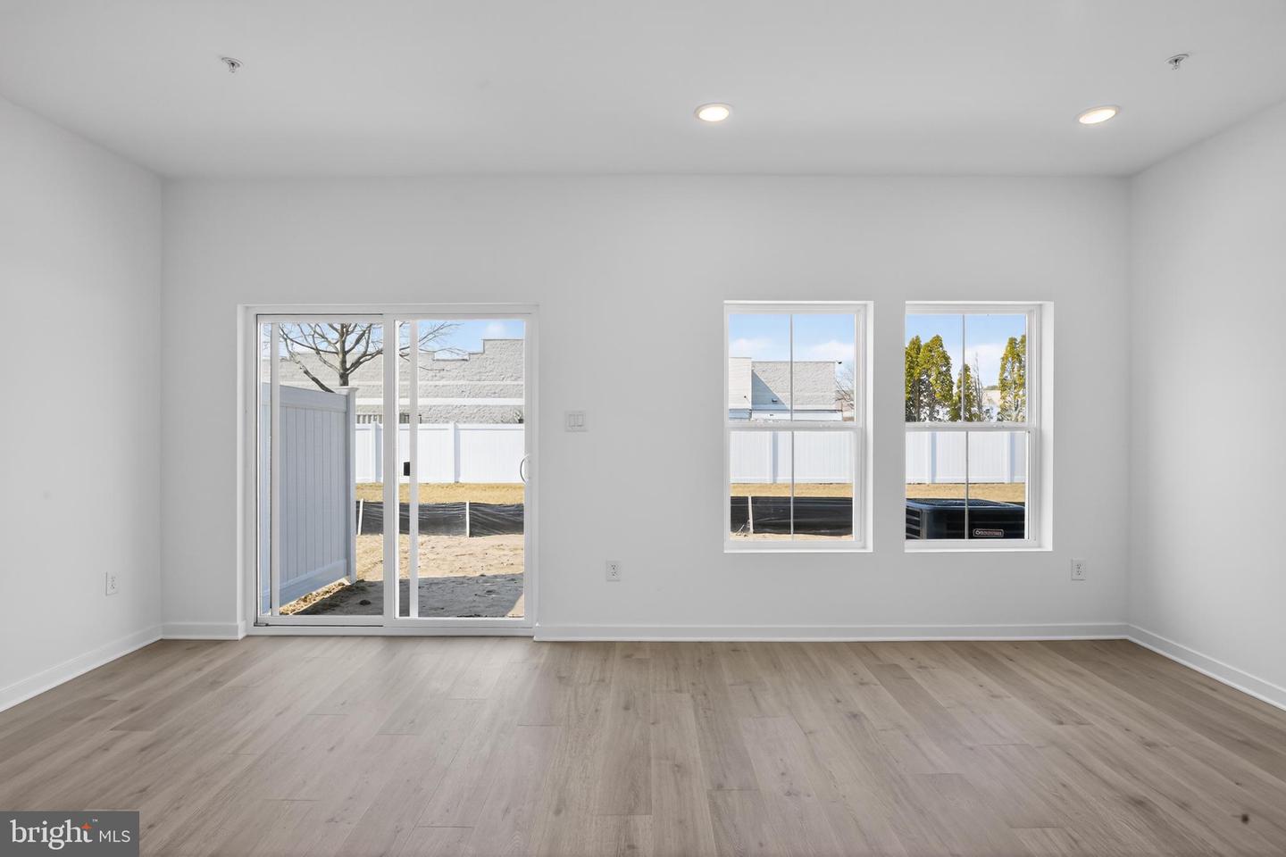 306 Clement Loop Property Photo 23