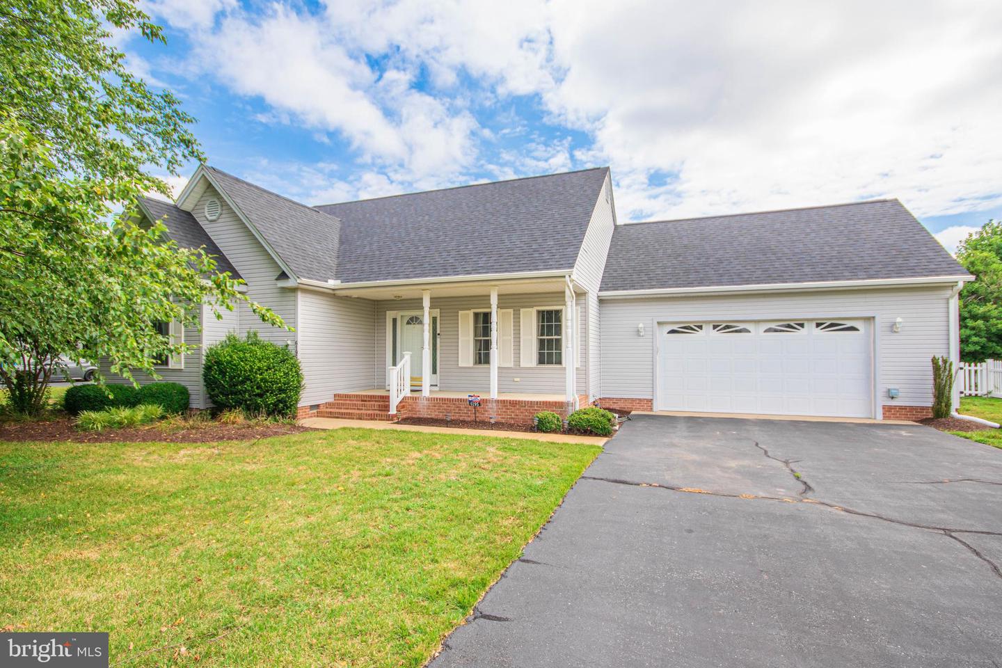 6195 Diamondback Dr Property Photo 1