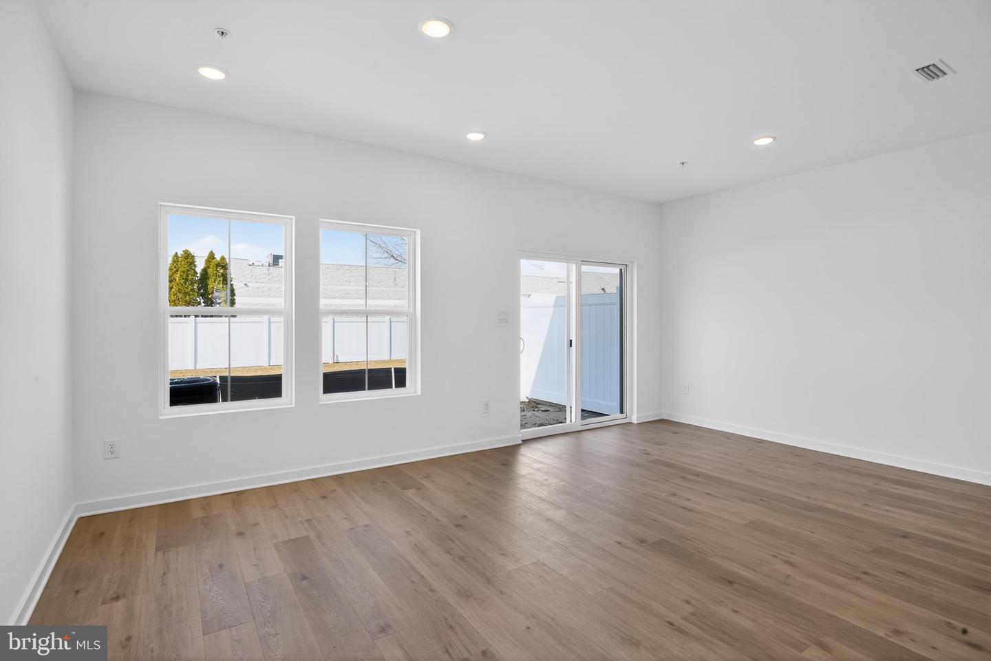 304 Clement Loop Property Photo 10