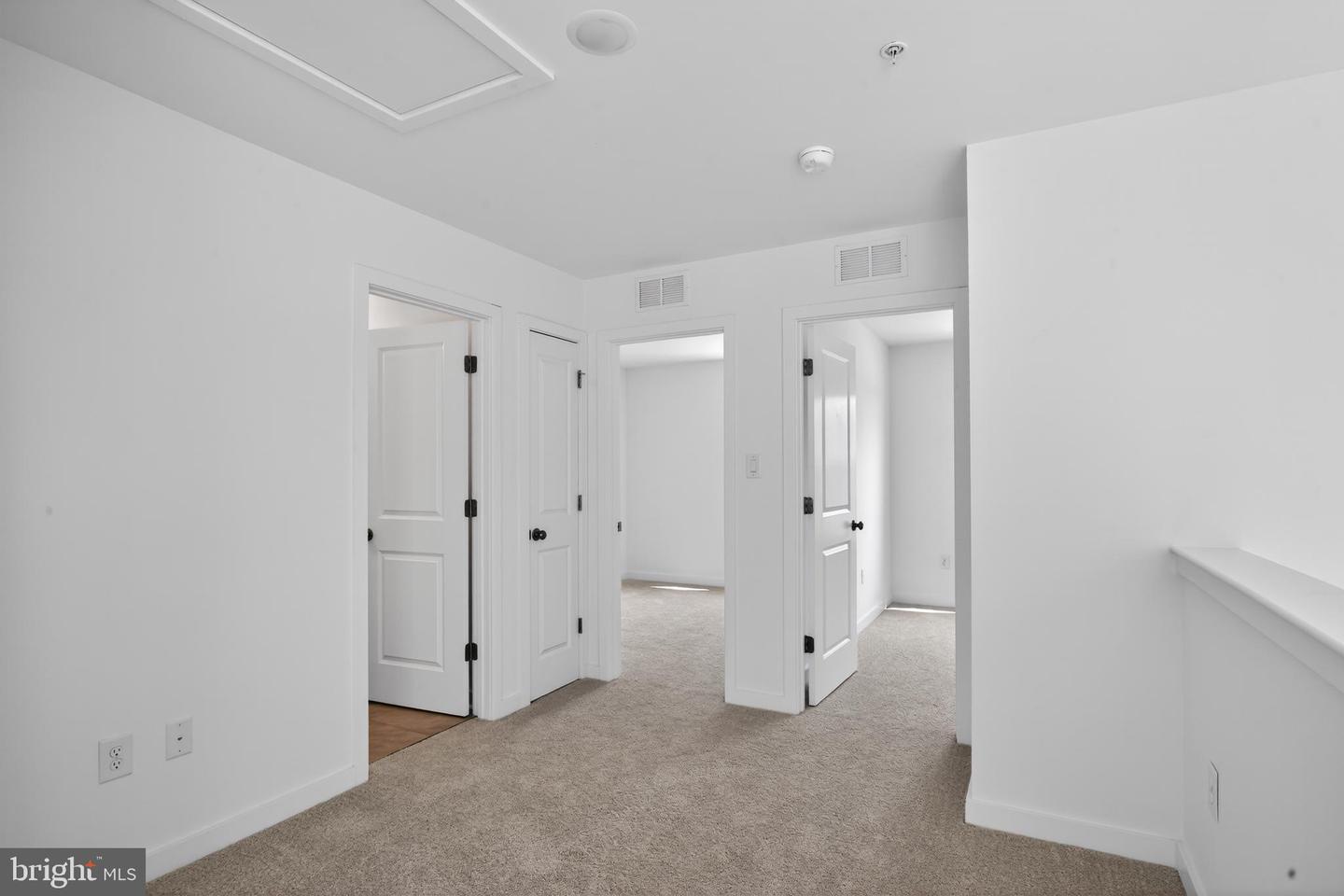 302 Clement Loop Property Photo 14