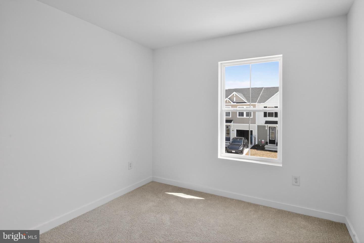 302 Clement Loop Property Photo 23