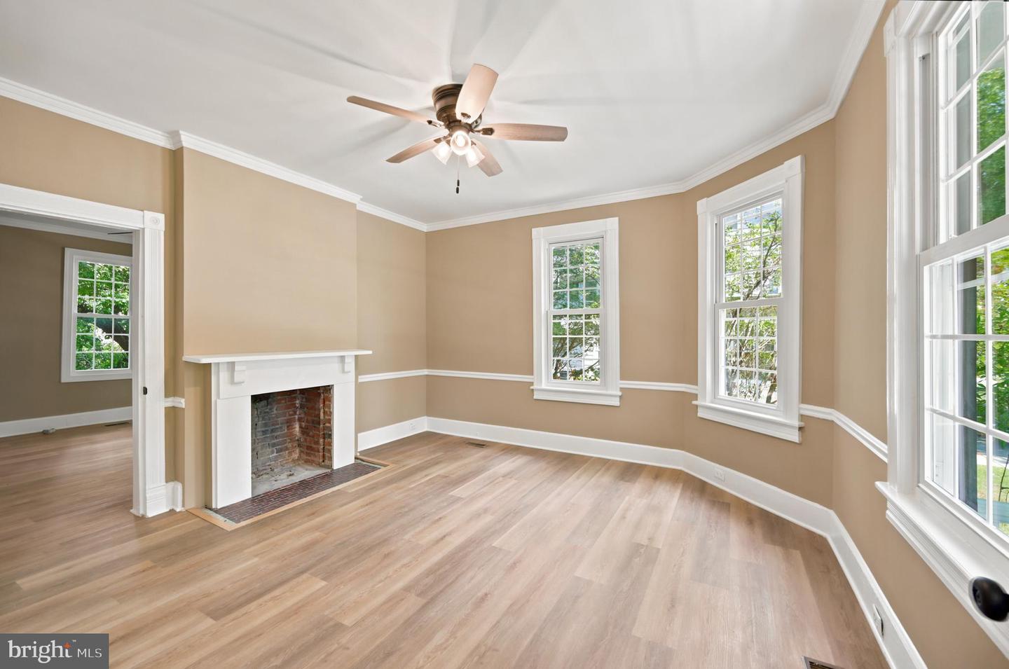 312 Park Ave Property Photo 6