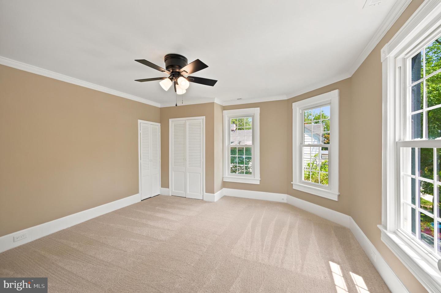312 Park Ave Property Photo 15