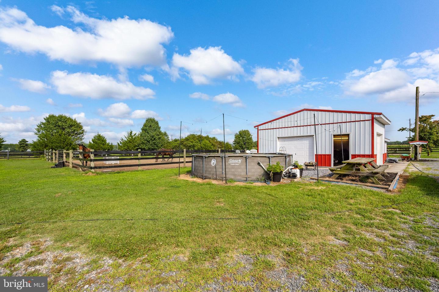 9140 Athol Rd Property Photo 13