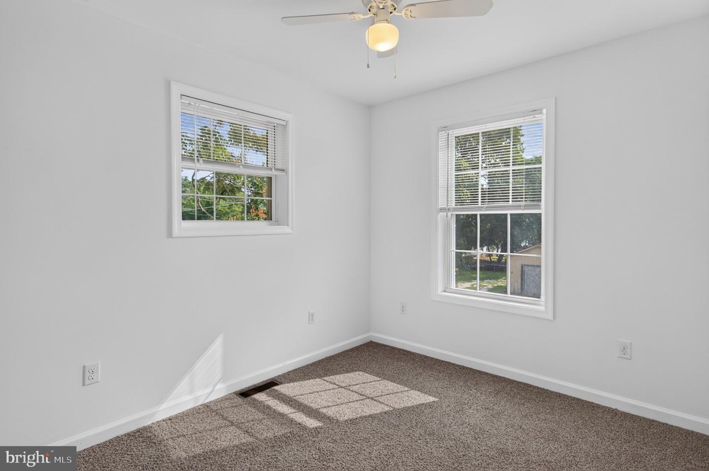 202 Linwood Ave Property Photo 14