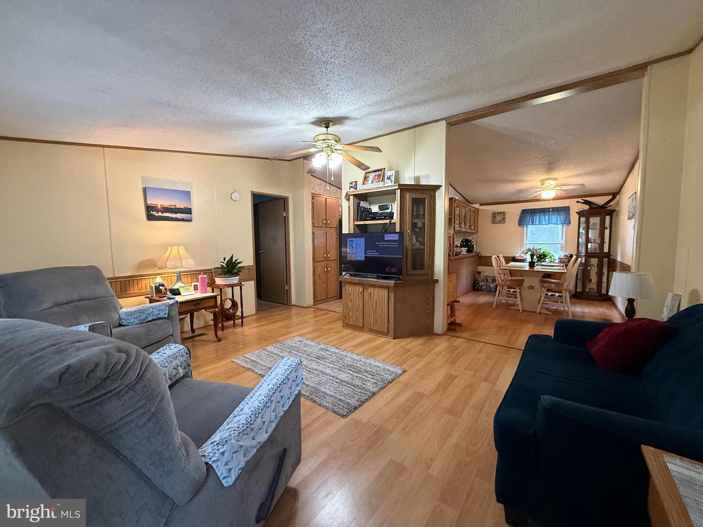 23358 Capitola Rd Property Photo 4
