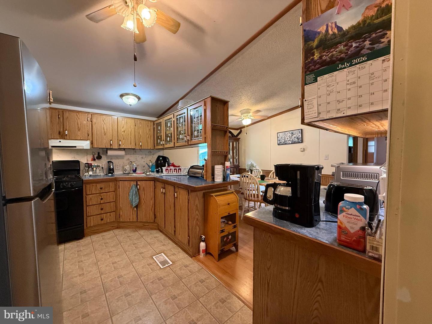 23358 Capitola Rd Property Photo 10