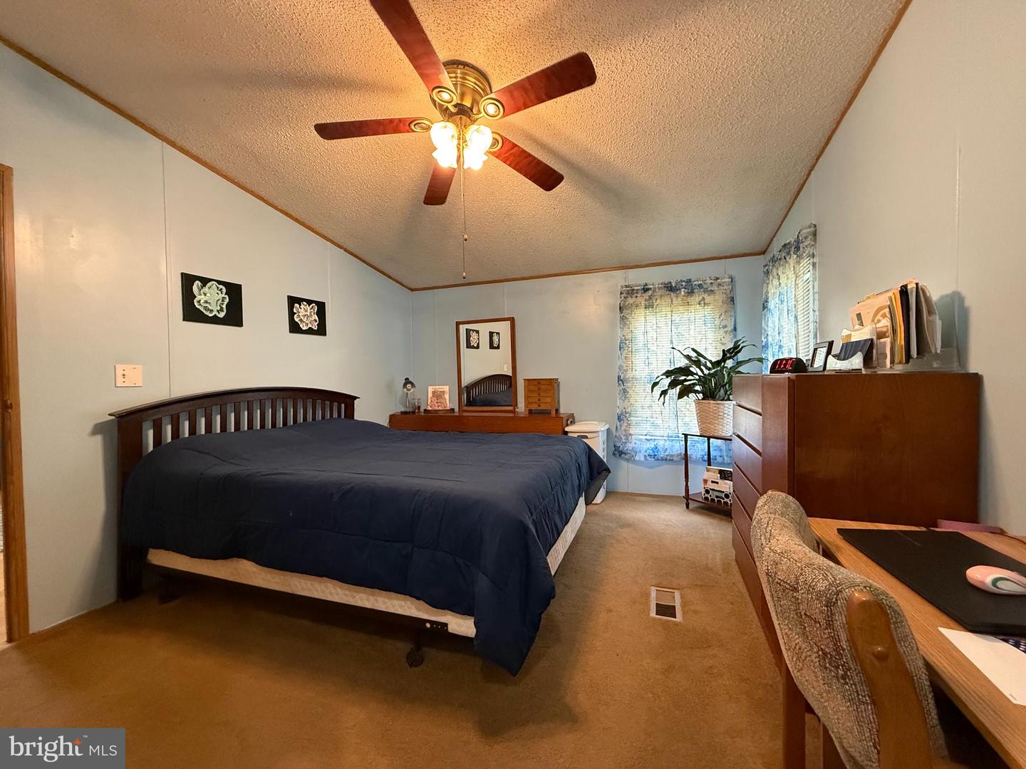 23358 Capitola Rd Property Photo 15