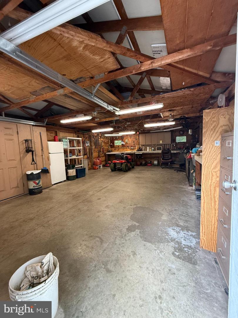 23358 Capitola Rd Property Photo 24