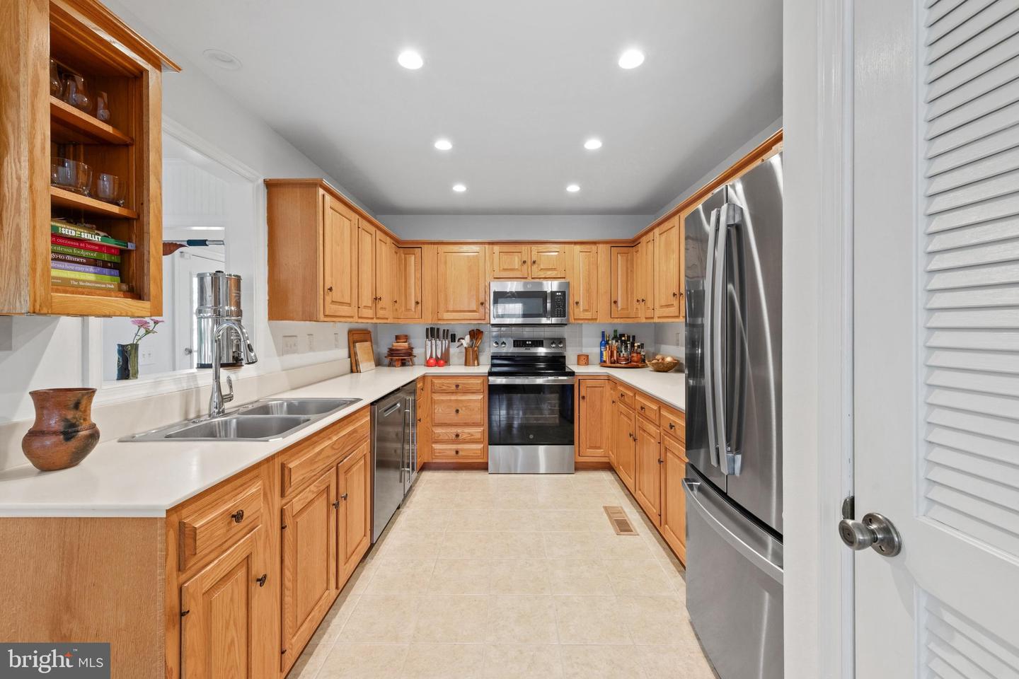 602 Crestview Ln Property Photo 10