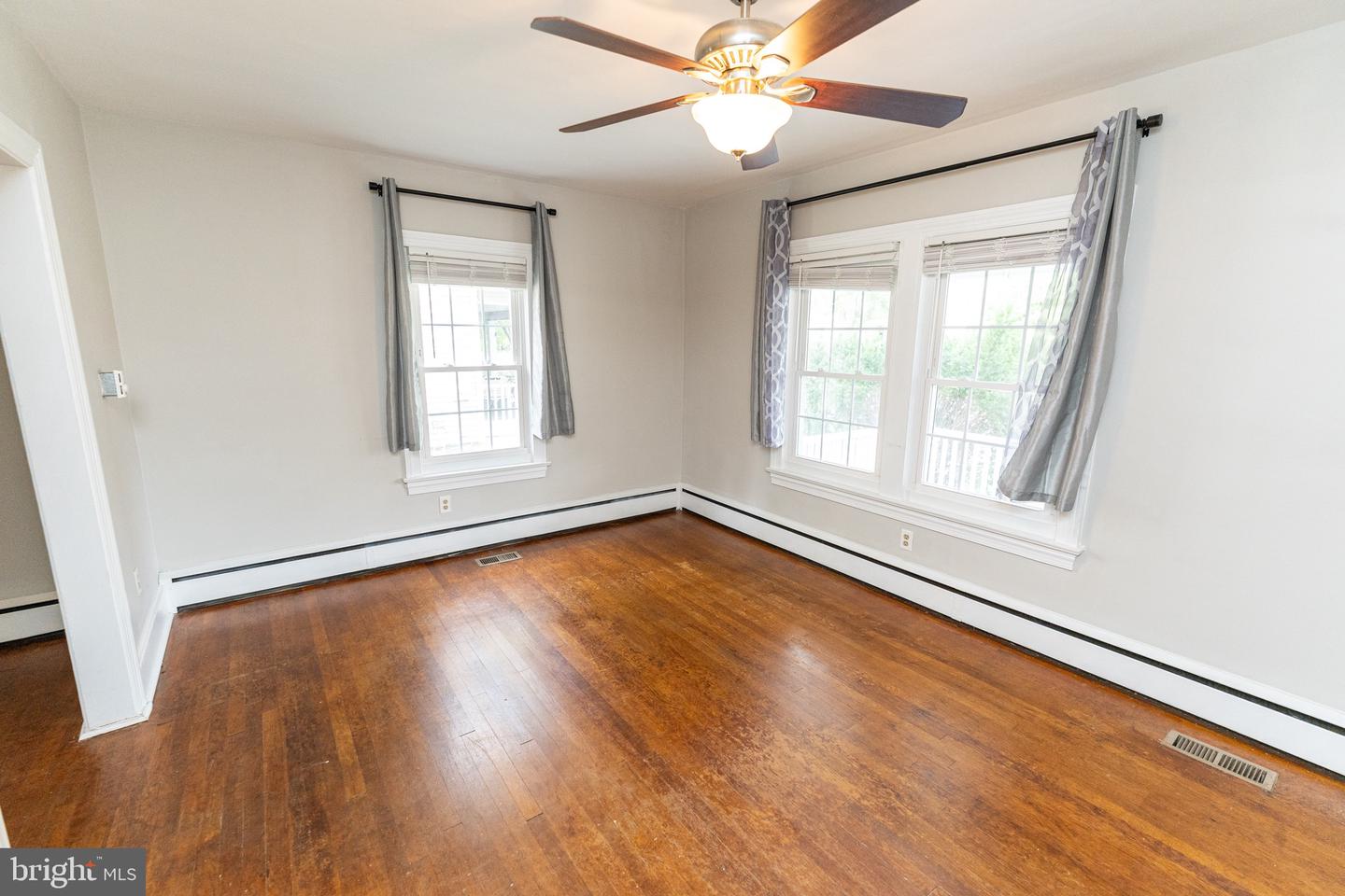 1109 N Division St Property Photo 14