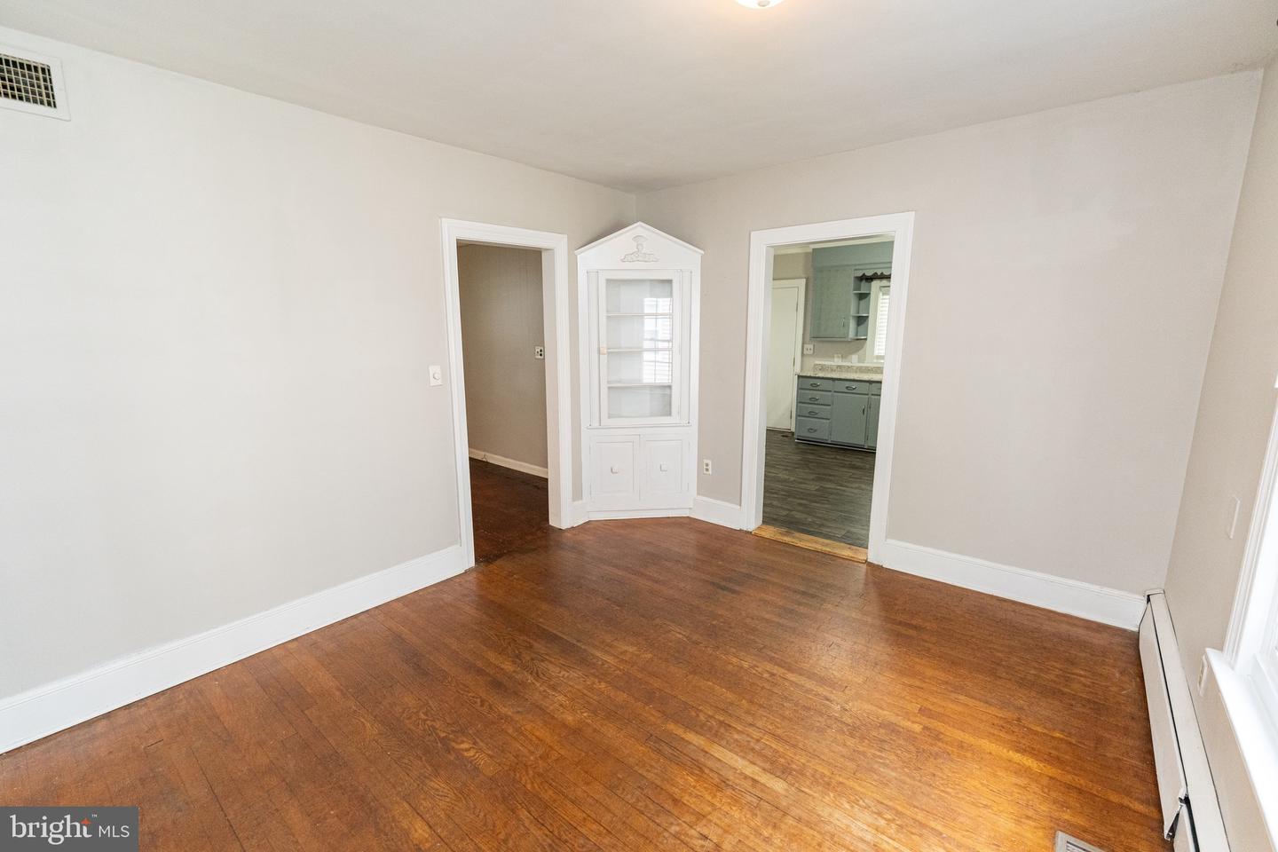 1109 N Division St Property Photo 15
