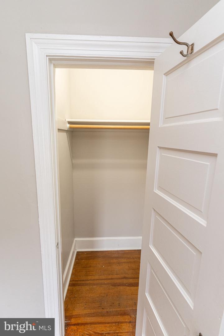 1109 N Division St Property Photo 35