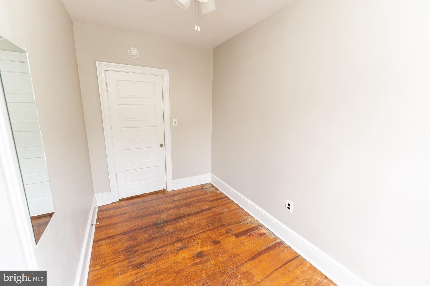 1109 N Division St Property Photo 38