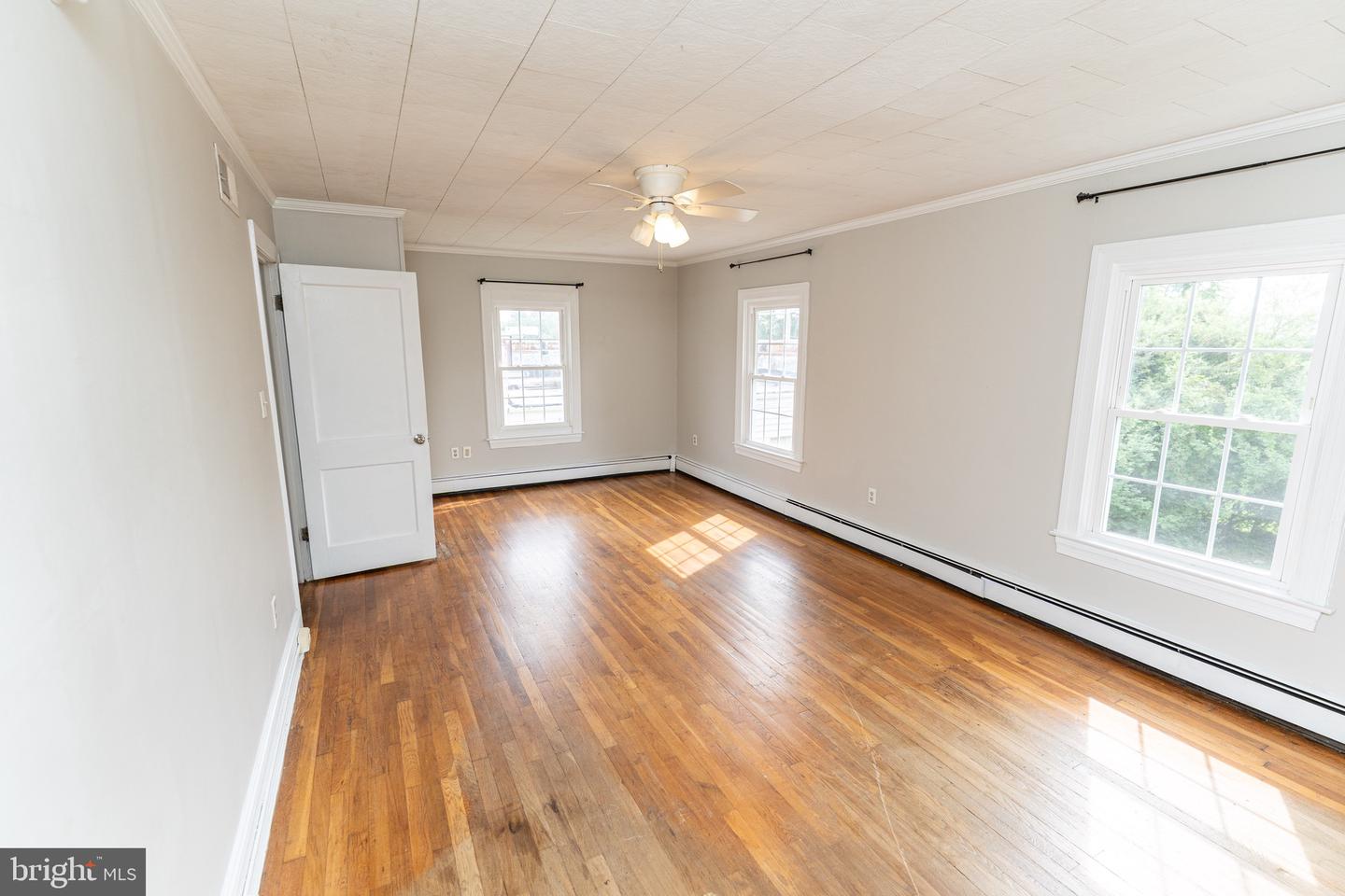 1109 N Division St Property Photo 46