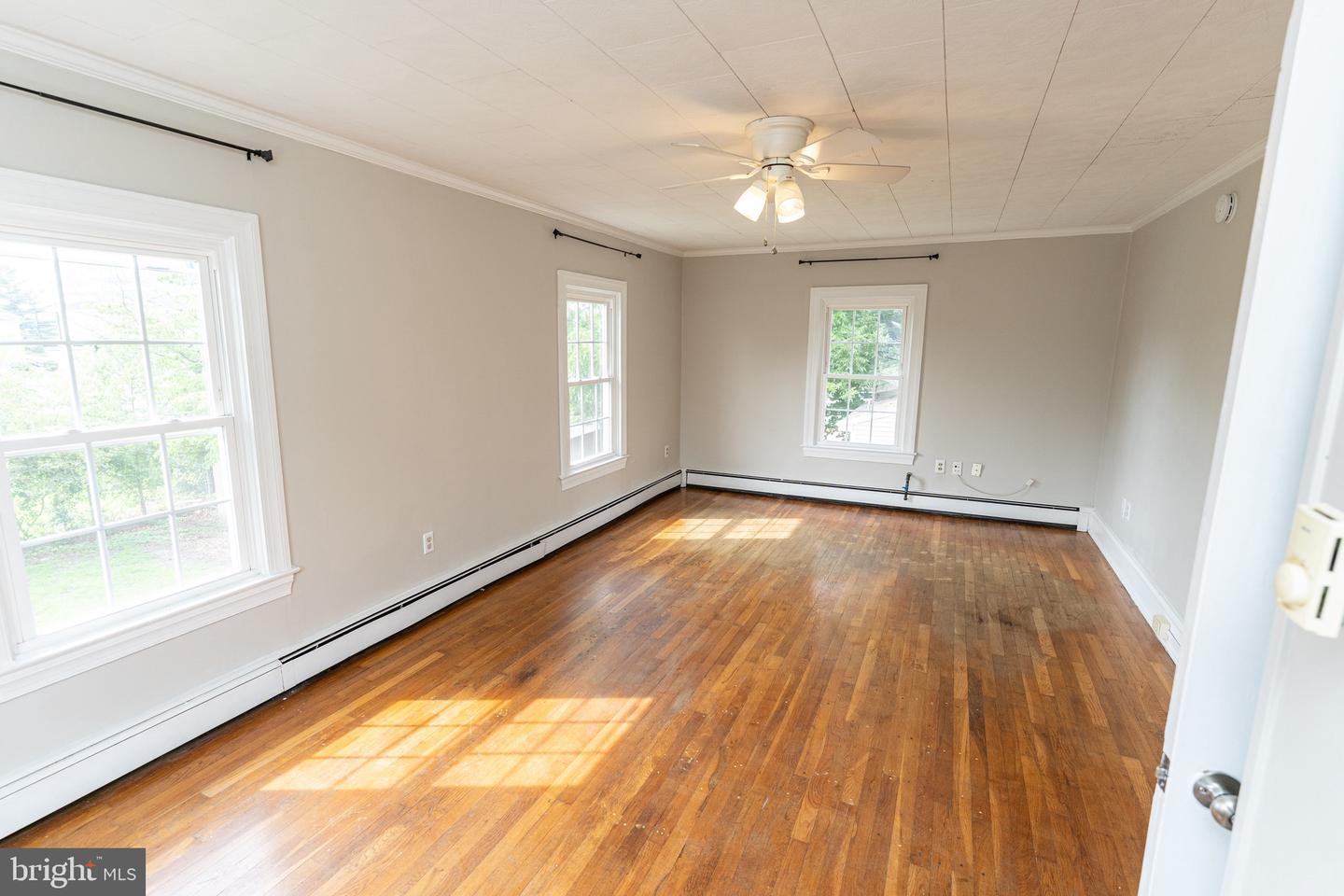 1109 N Division St Property Photo 49
